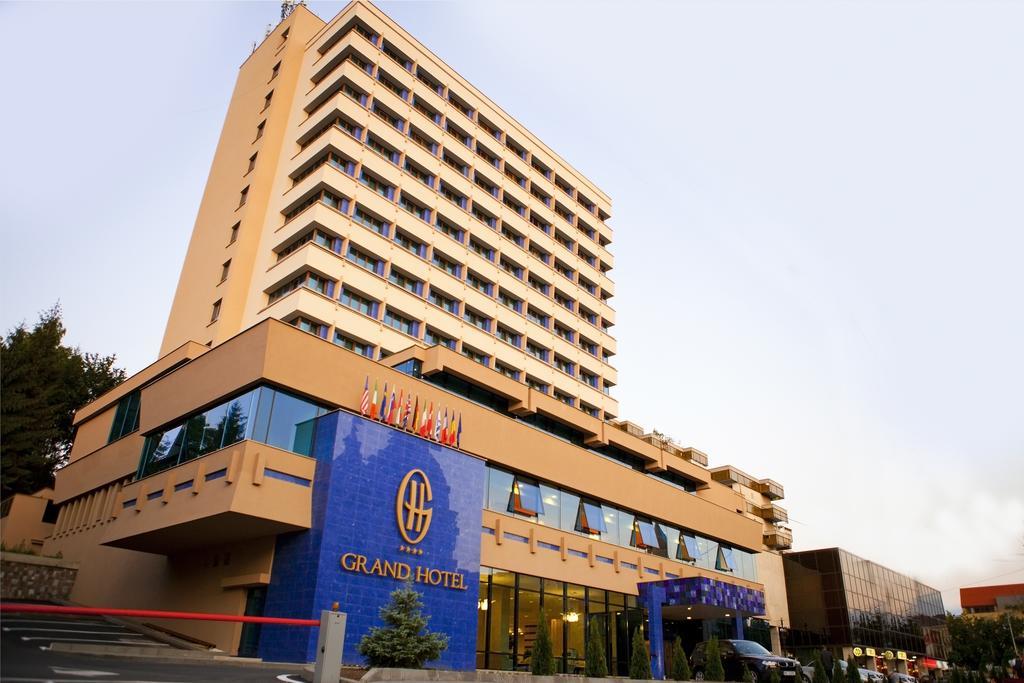 Grand Hotel Târgu-Mureş Exteriör bild